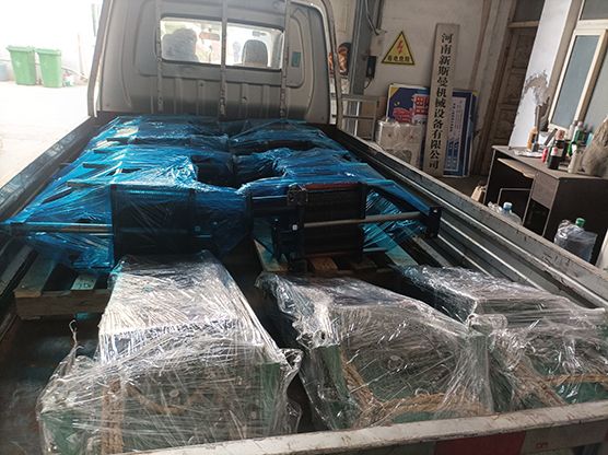 3台电磁给料机发货