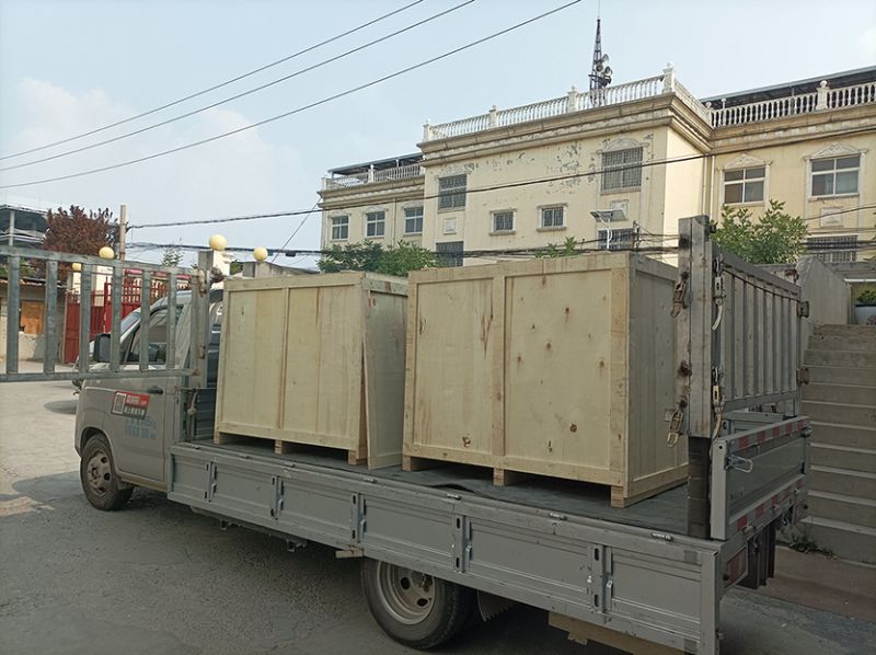 2台出口旋振筛发货