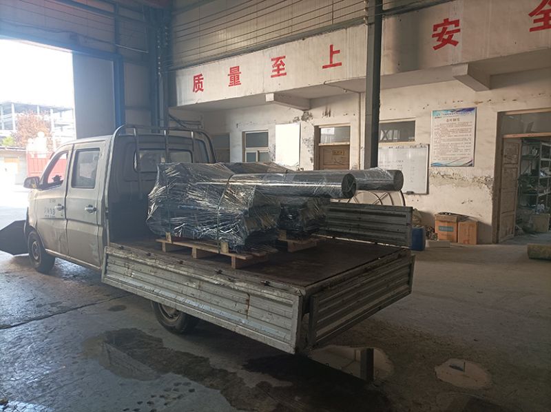 电磁给料机发货