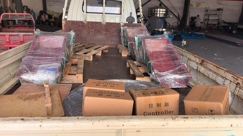 三台电磁振动给料机加控制柜发货