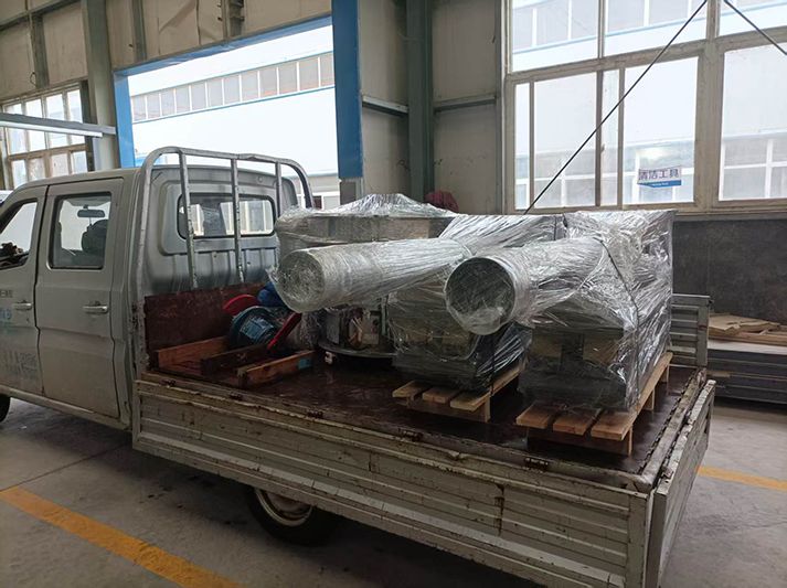 电磁给料机、旋振筛、电机等发货